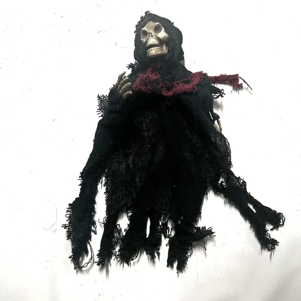 Skeleton/ Grim Reaper Halloween Decor Small Hanging Ornament 13